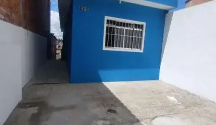 OPORTUNIDADE CASA COM 02 DORMITÓRIOS - COMPRE!