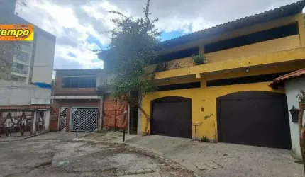 Espetacular Casa para Fins Comerciais no Coração da Vila Dirce