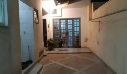 Casa para venda na Vila Mesquita. 2 quartos, 2 banheiros, 1 sala, 1 vagas de garagem