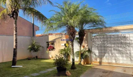 Venda de casa no Jadim Marcia 2, com 2 quartos sendo 1 suíte e 2 banheiros, 2 salas e 3 vagas de garagem