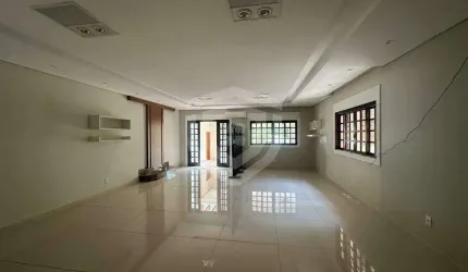 CASA JARDIM EUROPA | 4 QUARTOS | 3 SUÍTES | 2 SALAS | 4 VAGAS