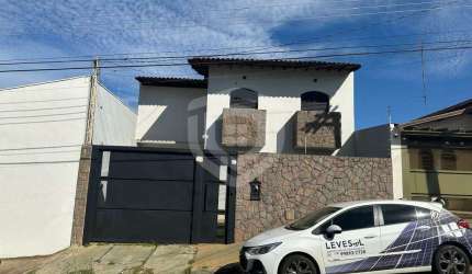 Sobrado residencial comercial | Jardim América | 4 Dormitórios | 4 Vagas de garagem