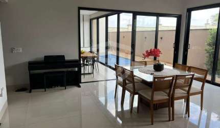 CASA NO TAMBORÉ | 3 QUARTOS E 3 SUÍTES | CONDOMÍNIO EM BAURU