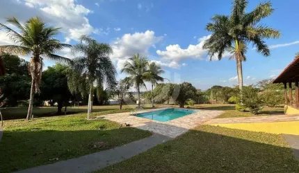 CHACARA REISD.FLAMBOYANT| 4 DORMITÓRIOS,2 SUITES | 5 BANHEIROS