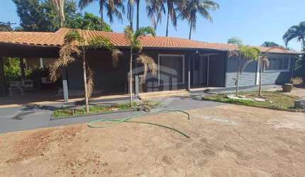 CHACARA EM AREALVA / 2 CASAS/