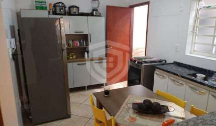 Casa de 3 quartos à venda na Bela Vista
