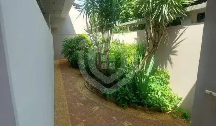 Casa para alugar com 3 quartos 266m²- Jardim Aeroporto