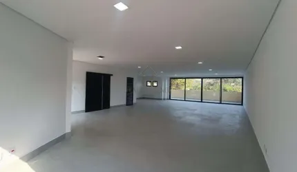 Laje Comercial no térreo para locação em Cotia na Estrada do Capuava, com 139 m²,