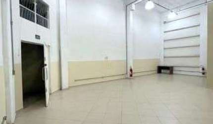 Salões Comerciais a Venda com 131m²/90m² e Vaga Para 02 Carros em Barueri/SP! Co
