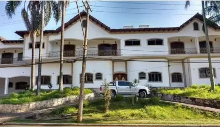 Alphaville 1 - Mansão com 1.800m², 11 Suítes, 15 Vagas e Piscina em Barueri/SP!