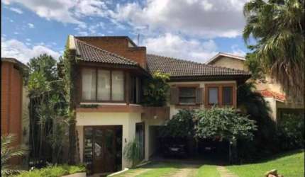 Residencial 10 - Casa com 500m², 4 Dorm(4 Suítes), 6 Vagas, Lazer com Piscina e