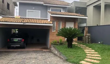 Nova Paulista - Casa com 220m², 3 Dorm (1 Suíte), 4 Vagas e Área Gourmet com Chu