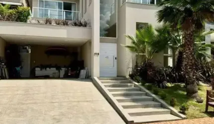 Gênesis I - Casa com 370m², 4 Suítes, 4 Vagas, Varanda e Closet em Santana de Pa