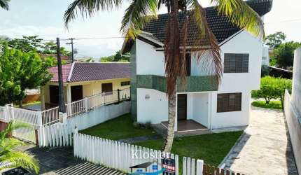 Sobrado com suíte próximo ao mar Balneário Monções