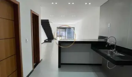 Casa 2 Dormitórios em Campinho, Porto Seguro - R$650 mil