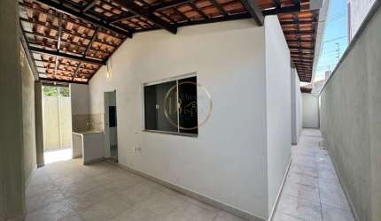 Casa 2 Dormitórios à Venda em Cambolo, Porto Seguro - R$ 450.000,00