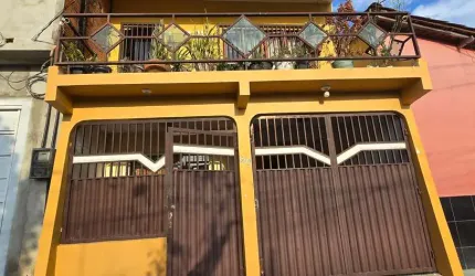 Casa no 40 horas com 3/4 2 suites com quintal