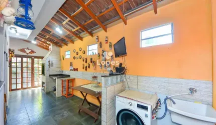 Casa em condomínio fechado com 3 quartos à venda na Rua Primo Lourenço Tosin, 50, Novo Mundo, Curitiba, 136 m2 por R$ 670.000