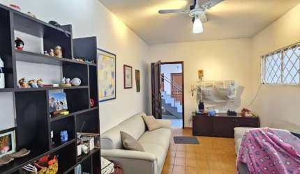 CASA DE VILLAGIO NO CENTRO DE BERTIOGA-SP