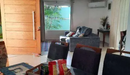 Casa com 4 dormitórios à venda, 236 m² por R$ 1.500.000,00 - Cigarras - São Sebastião/SP