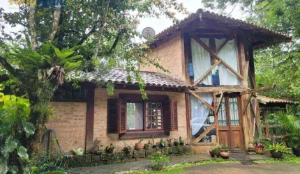 Casa com 3 dormitórios à venda, 250 m² por R$ 2.600.000,00 - Barra Velha - Ilhabela/SP