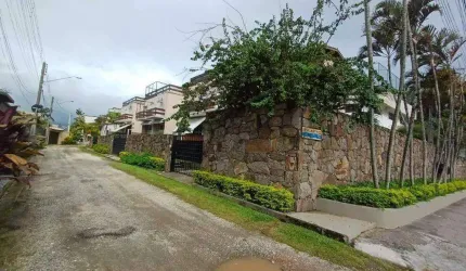 Casa com 3 dormitórios à venda, 158 m² por R$ 1.200.000,00 - Arrastão - São Sebastião/SP