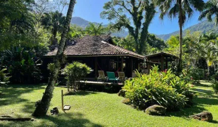 Casa com 3 dormitórios à venda, 263 m² por R$ 2.900.000,00 - Camburi - São Sebastião/SP