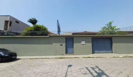 Casa com 4 dormitórios à venda, 348 m² por R$ 1.500.000,00 - Pontal da Cruz - São Sebastião/SP