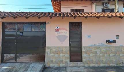 Sobrado à venda no Centro de Bertioga com 3 quartos e 2 suítes