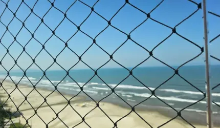 Lindo Apartamento 02 dormitórios frente Praia para Locação ou Venda, Localizado no bairro Maracanã - Praia Grande/SP