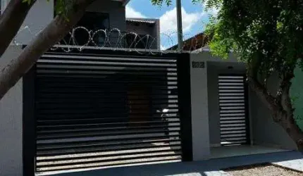 Lindo sobrado 4 quartos, acabamento alto padrão, na Av. Guaruja, Jd Atlantico ao lado do Pq Cascavel