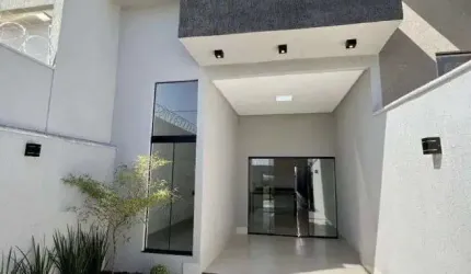 Linda casa 3 quartos com suite, pisicna e churrasqueira, alto padrão no res. Santa Fé MCMV
