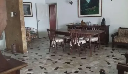 Casa para Venda em Juiz de Fora, Centro, 5 dormitórios, 1 suíte, 3 banheiros, 2 vagas
