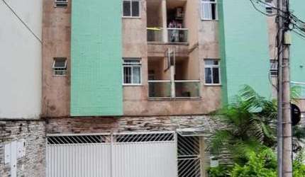 Cobertura para Venda em Juiz de Fora, Residência, 2 dormitórios, 1 suíte, 2 banheiros, 2 vagas