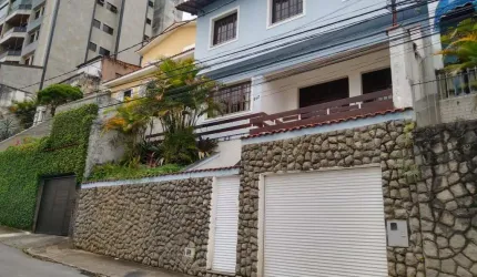 Casa para Venda em Juiz de Fora, Bom Pastor, 3 dormitórios, 1 suíte, 2 banheiros