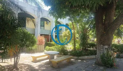 Casa em Condomínio em Itapuã - Salvador-BA  2 quartos, 2 suítes, 2 salas, 4 banheiros, 1 vaga, 104m²