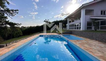 Casa com 04 quartos à venda no Village Sans Souci em Valinhos - SP.