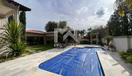 Casa térrea à venda no Condomínio Estância Marambaia em Vinhedo - SP.