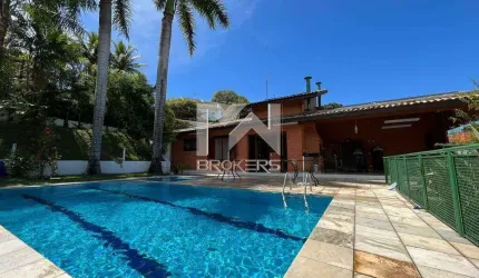 Casa à venda no Condomínio Estância Marambaia em Vinhedo - SP