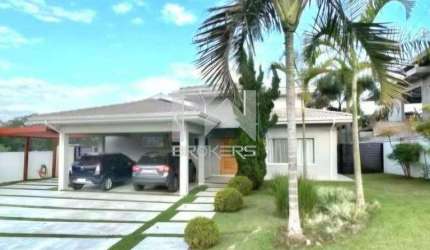 Casa MOBILIADA à venda no Condomínio Residencial Terras de Santa Teresa em Vinhedo - SP