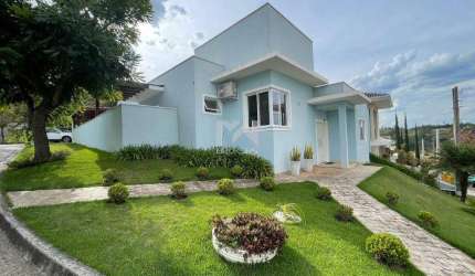 Casa semi térrea à venda no Condomínio Picollo Villaggio em Louveira - SP