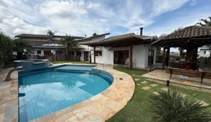 Casa térrea para alugar no Condomínio Estância Marambaia em Vinhedo - SP
