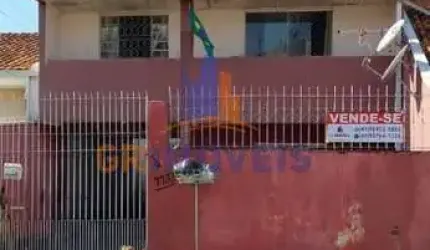 Sobrado para Venda em Curitiba, Cajuru, 3 dormitórios, 2 banheiros, 2 vagas