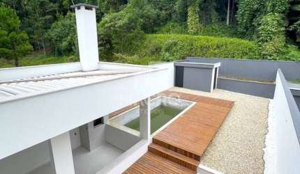 Sobrado alto padrão | Barra do Rio Cerro | 4 suítes | 225m²