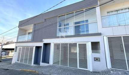 Casa geminada | Czerniewicz | 3 quartos (1 suíte) | 168m²