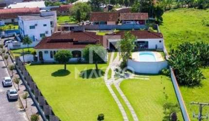 Casa | Centro (Schroeder) | 4 quartos (2 suítes) | 271m²
