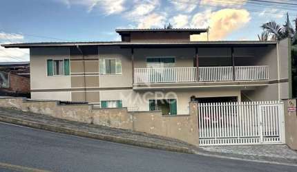 Casa Sobrado | Barra do Rio Cerro | 6 quartos (2 suítes) | 248m²