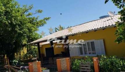 Excelente casa a 300m do mar - Bombinhas SC