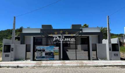 Casa Geminada no Bairro José amândio