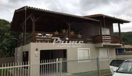 Casa á Venda - Apenas 90m da Praia de Zimbros - Bombinhas/SC